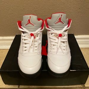 Jordan Retro Fire Red 5